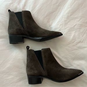 Marc Fisher Yale Chelsea Booties (Never Worn, original packaging)